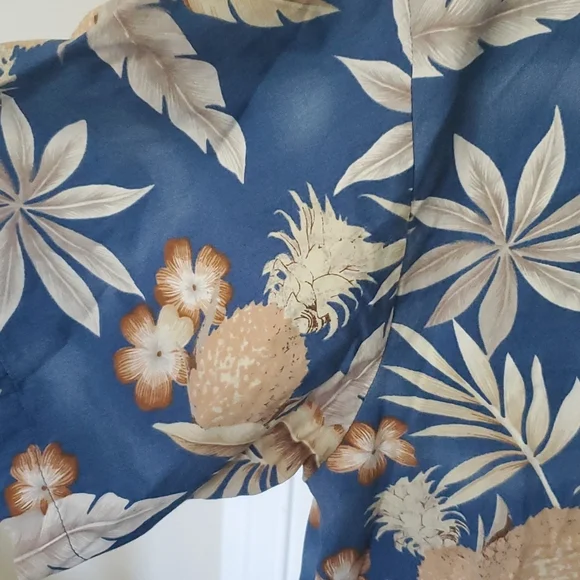 Topical short sleeve shirt - Picture 3 of 8